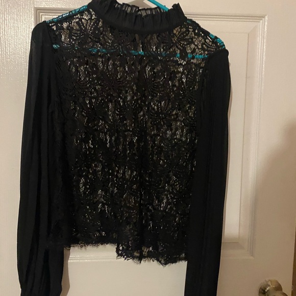 Gracia Black Embellished Cropped Blouse - Picture 3 of 5